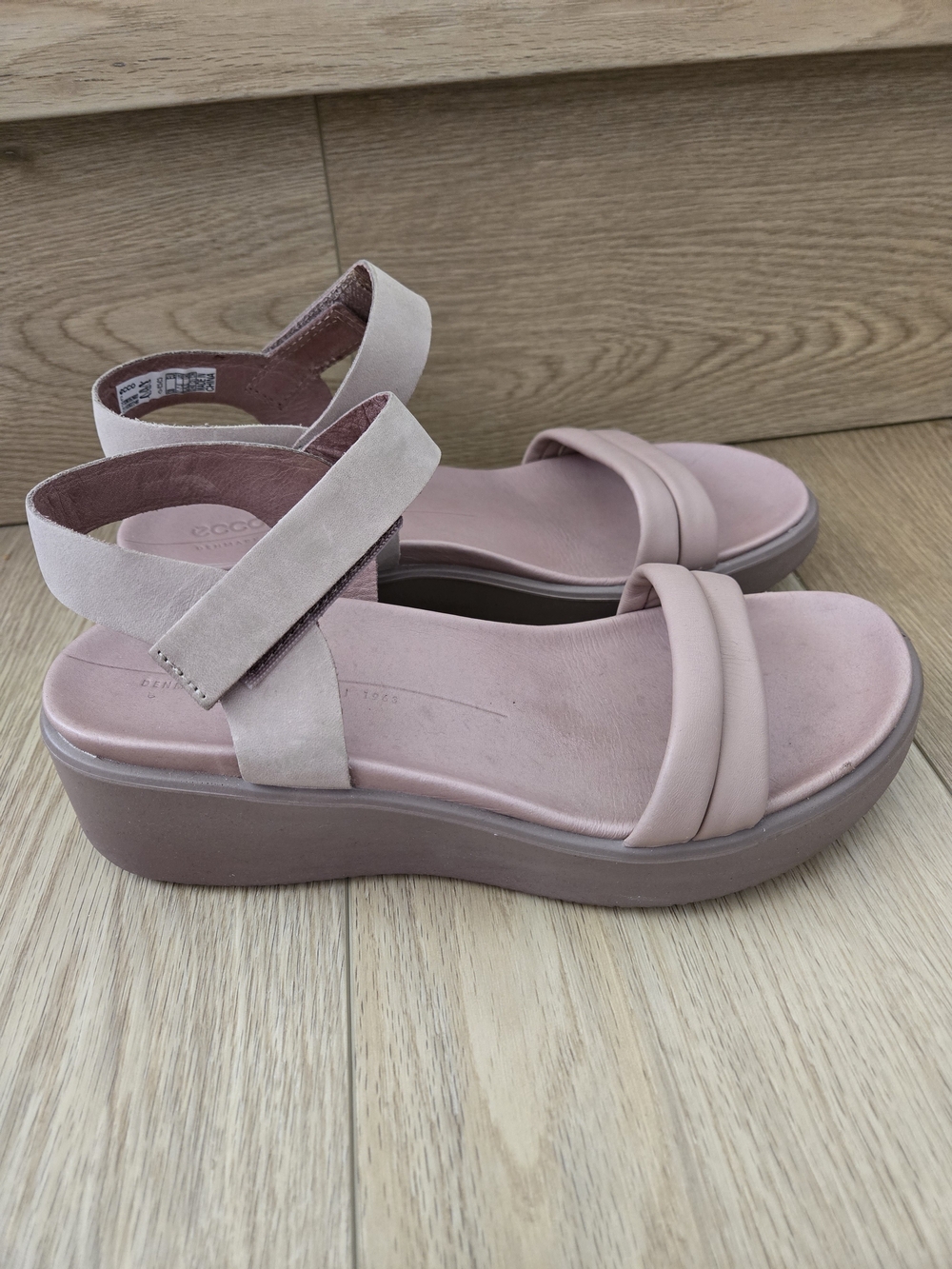 ECCO Women's Flowt Wedge Lx Sandals